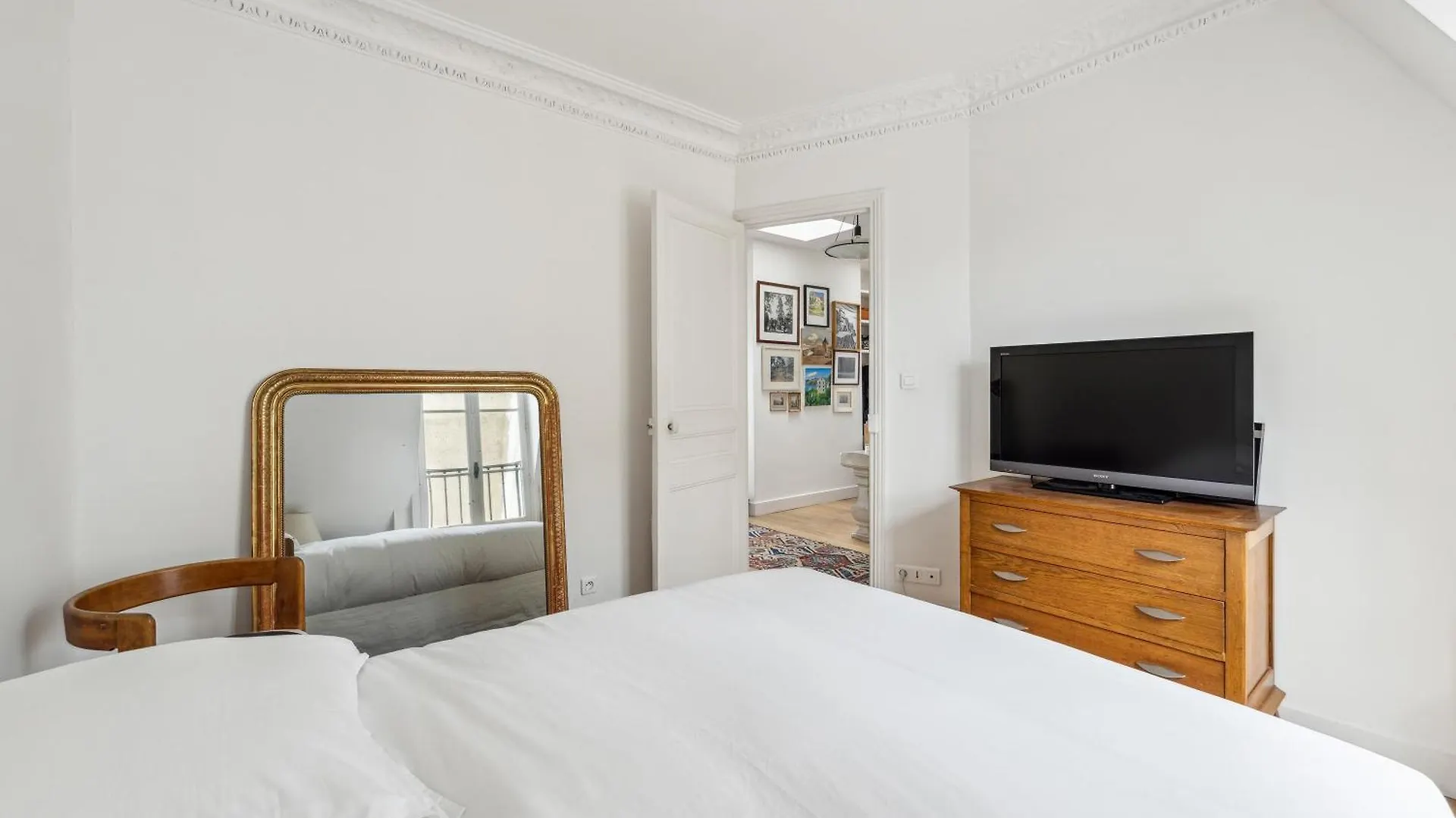 Veeve - The Bibliophile'S Haven Apartment Paris