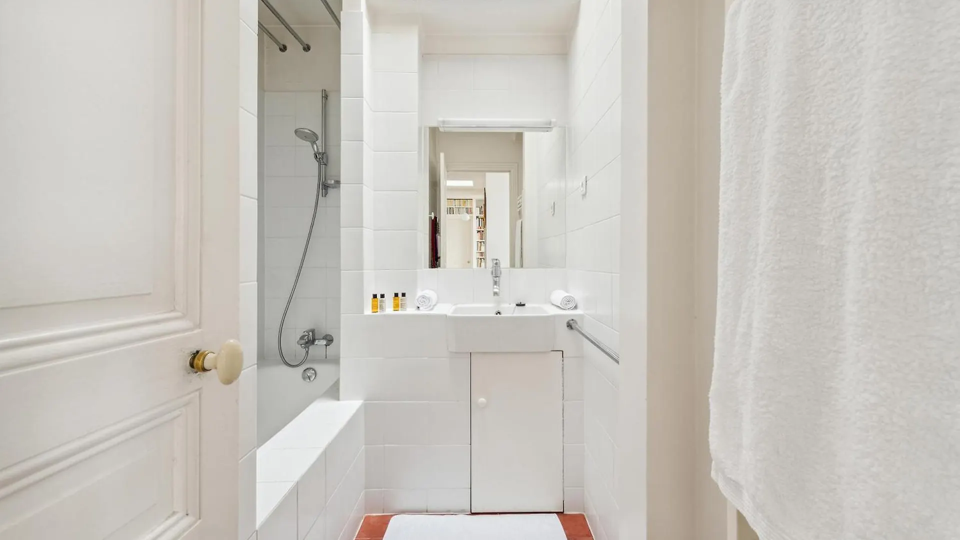 Veeve - The Bibliophile'S Haven Apartment Paris